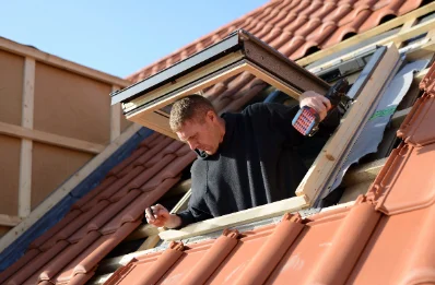 Pose de fenêtres de toit Velux à Storckensohn